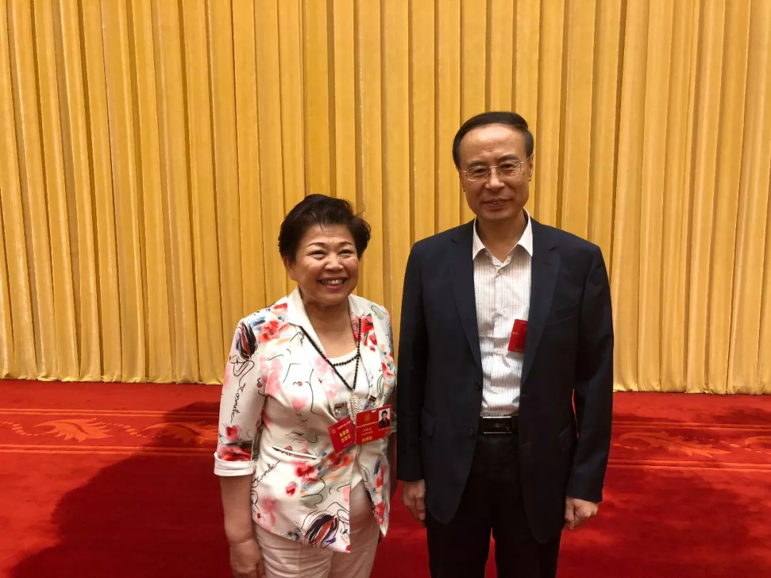热烈祝贺怡海集团董事局主席王琳达以全票再次当选中国侨联常委!